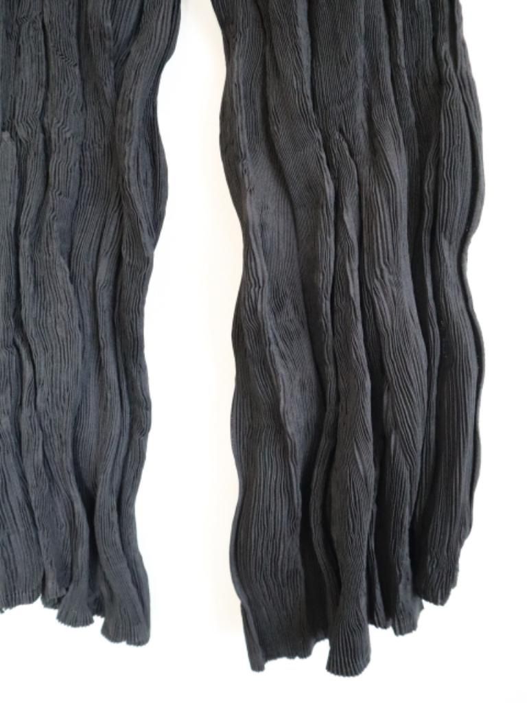 製 Gongdid Design ゴンディットデザイン ジャーナル レサージュGongdid wavy Pants 定価26 400円 Mサイズ ブラック パンツ シンプル み 6460910