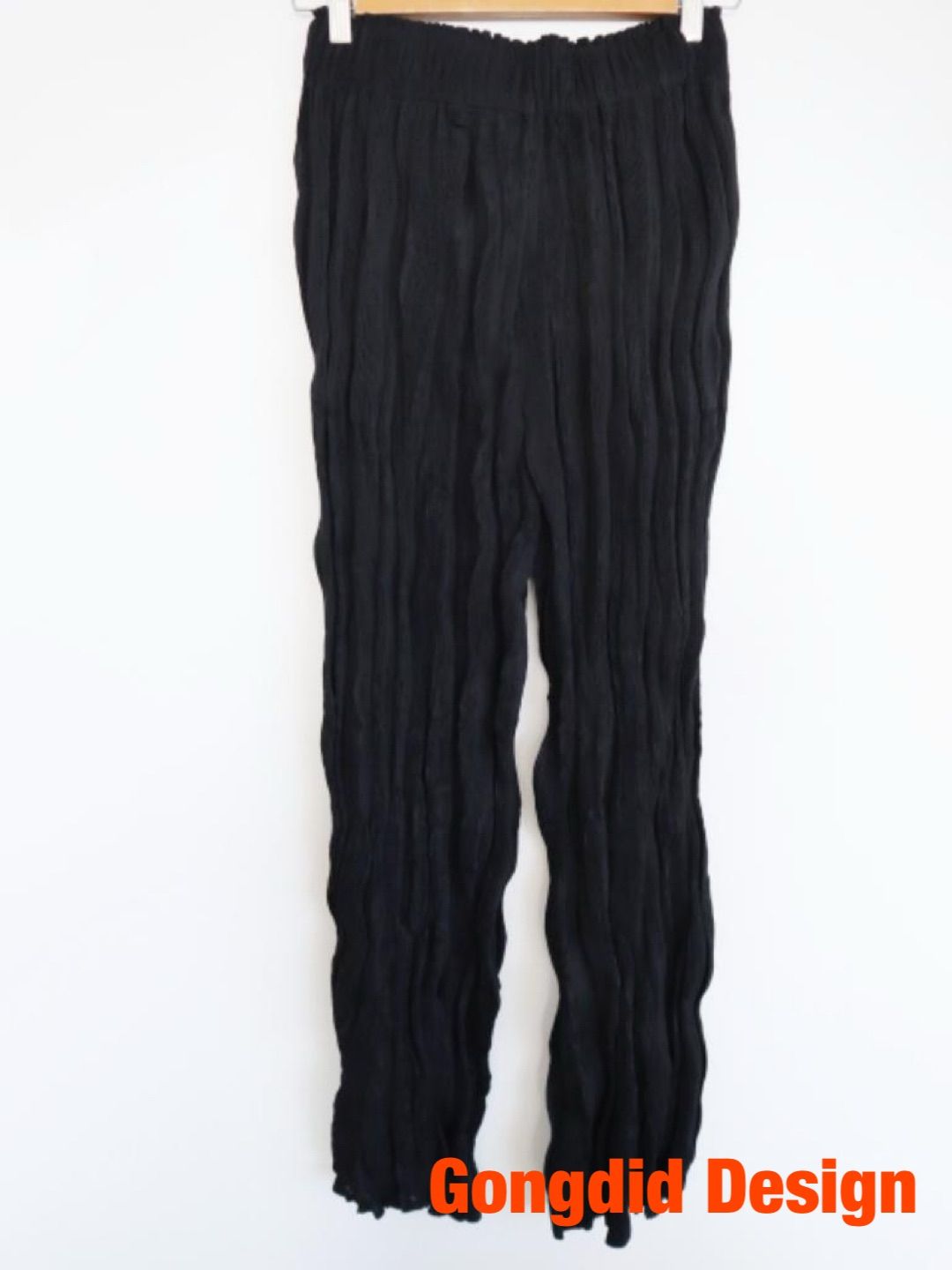 製 Gongdid Design ゴンディットデザイン ジャーナル レサージュGongdid wavy Pants 定価26 400円 Mサイズ ブラック パンツ シンプル み 6460910
