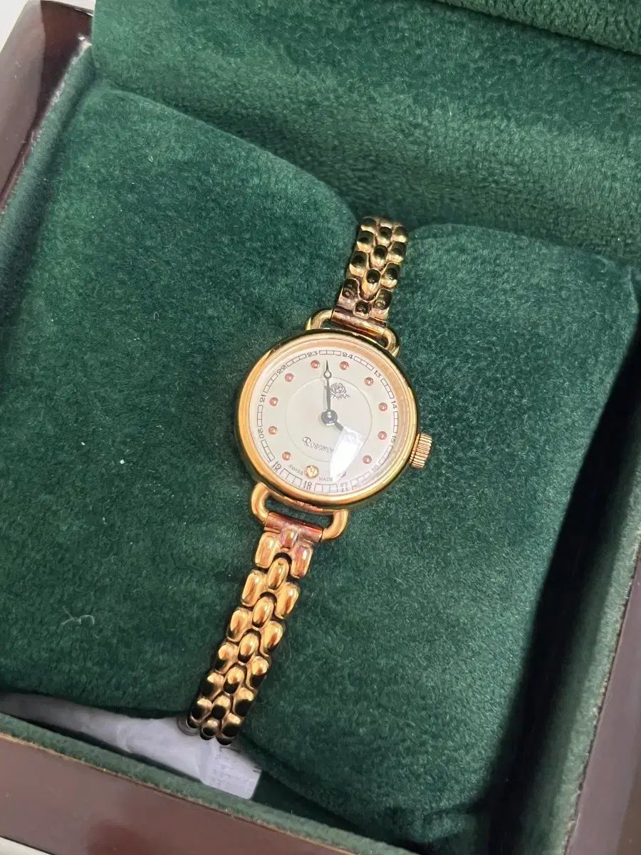 ROSEMONT レディース ゴールド メタル ウォッチ フルセット