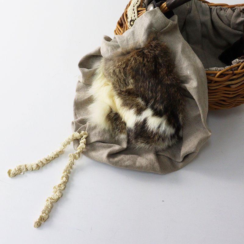 エバゴス ebagos ラビットファー付被せ 紅籐かごバッグ＼ベージュ