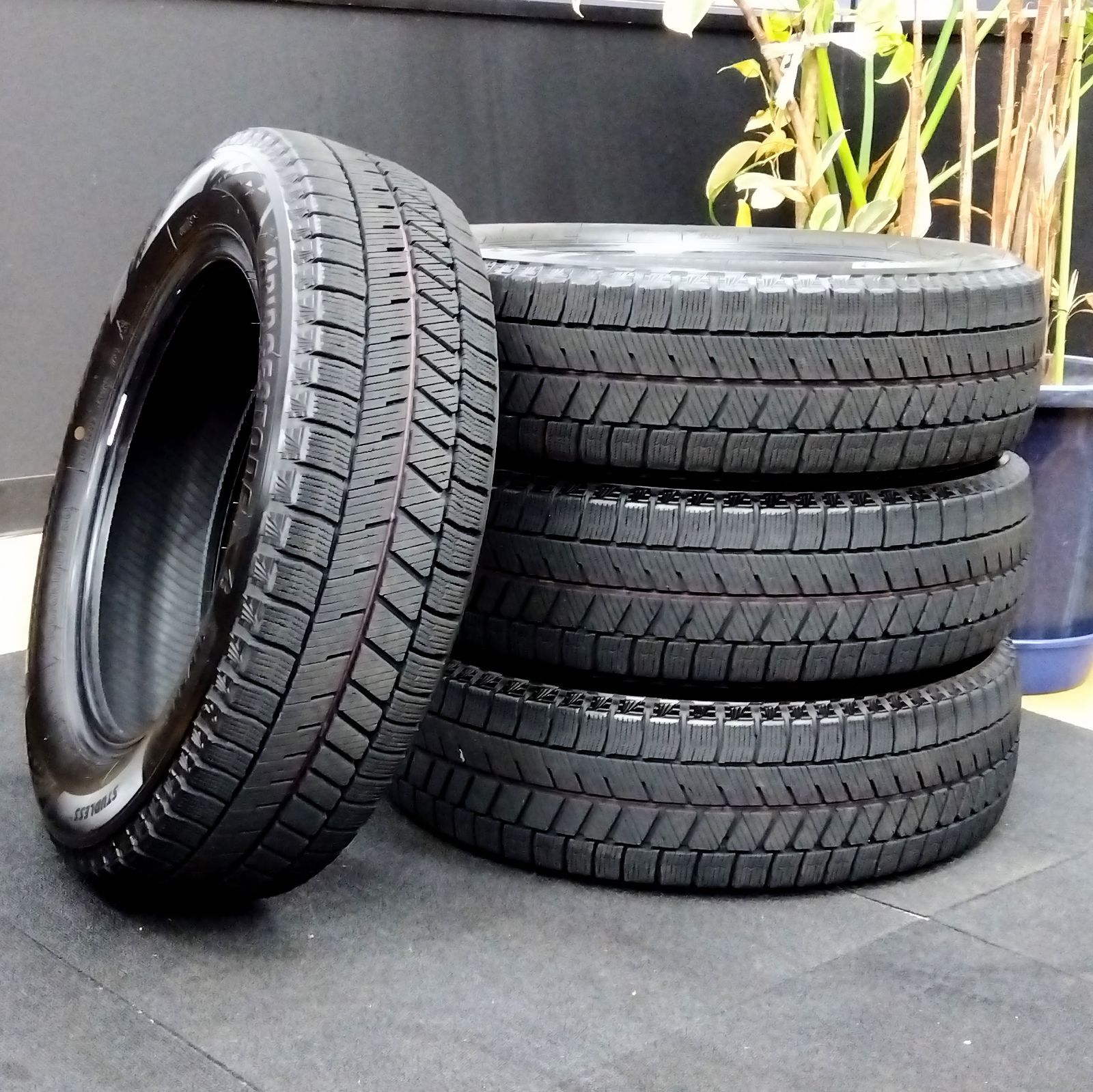 ブリヂストン VRX3 155/65R14 2021年製造 中古４本 2021年製ブリジストンVRX3 155/65R14 中古4本 らいそ 2021年製ブリジストン