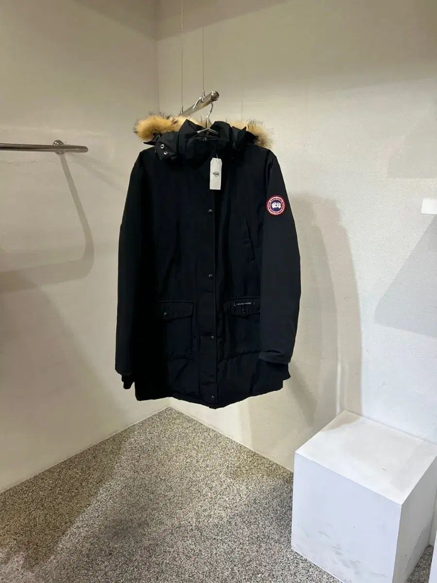 Canada Goose カナダグース ダウン