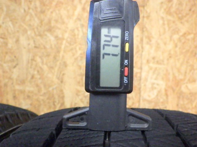 SR 269 製造 約8部山 BS BLIZZAK VRX 3 235 40 R 19 2本