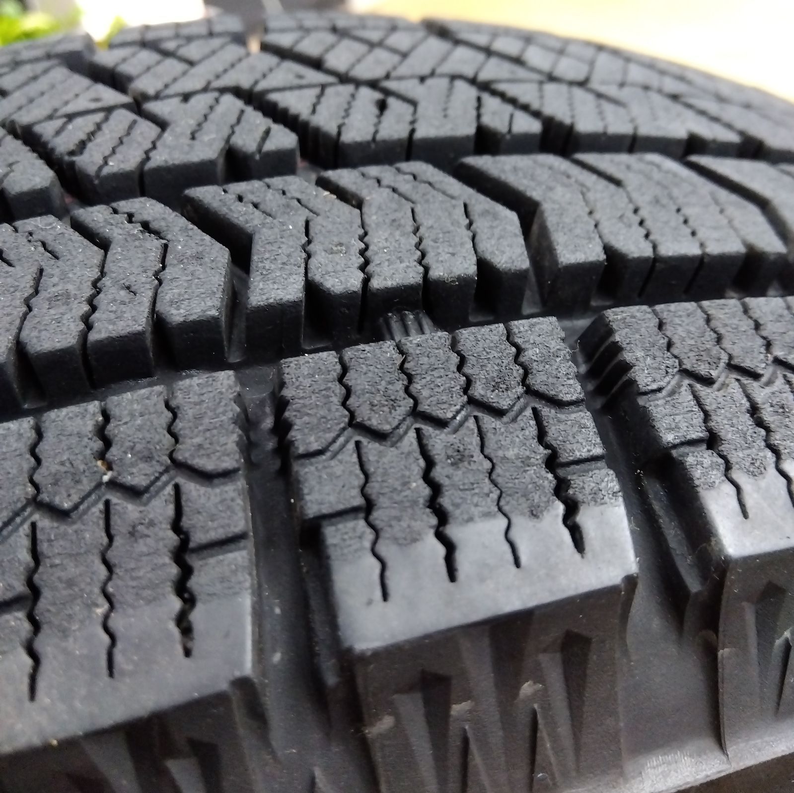  155 65 R 14 タイヤ４本セット ブリヂストン 14インチ ブリザック BLIZZAK VRX 2 スタッドレス タイヤ 軽自動車 製 14インチ スタッドレス