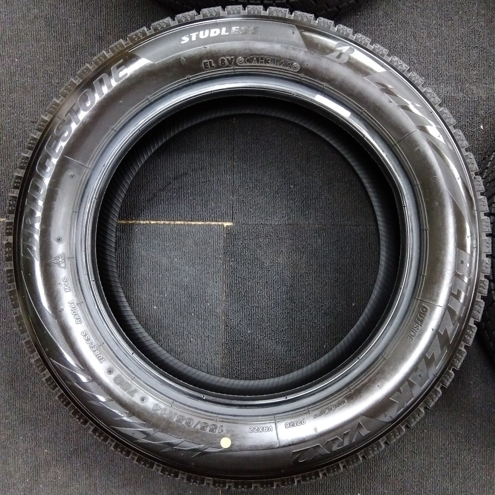 14インチ ブリザック