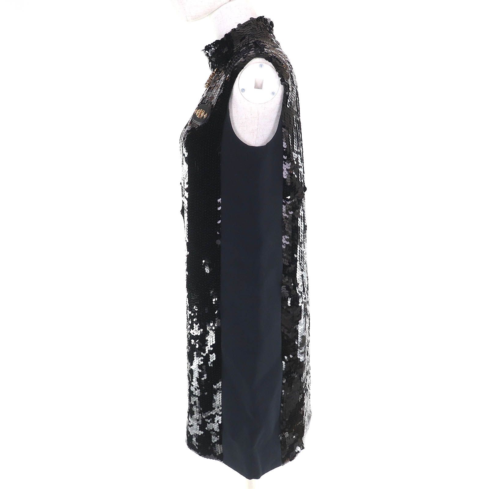 LOUIS VUITTON ルイヴィトン 製 シルク100％ チェーンディテール モノグラムロゴレザーパッチ スパンコール ノースリーブ ドレス ワンピース ブラック 34 イタリア製 レディース