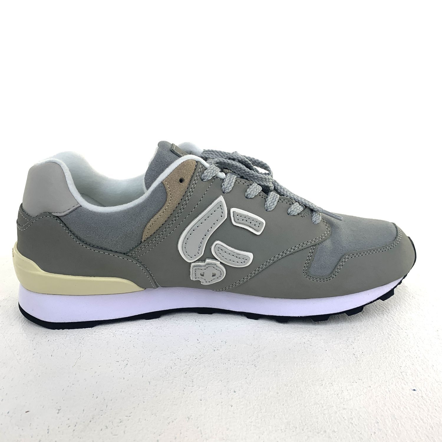 加古川物流 via にゅ サンガッチョ GRAY LIMITED EDITION にゅ～ず 27 5 cm 10周年 モデル 126