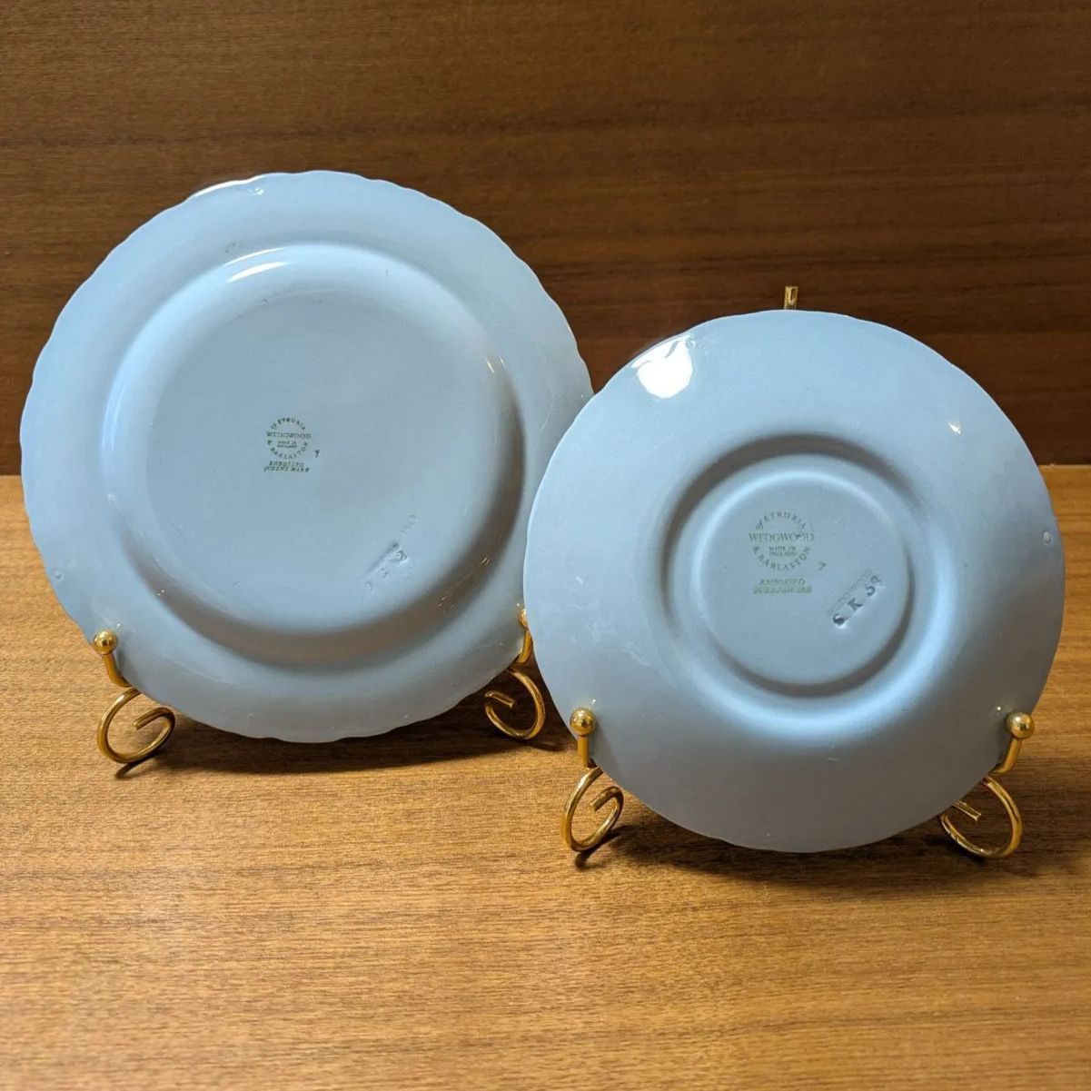 美品 ☆ ウェッジウッド エンボス クイーンズウェア クリーム シェル