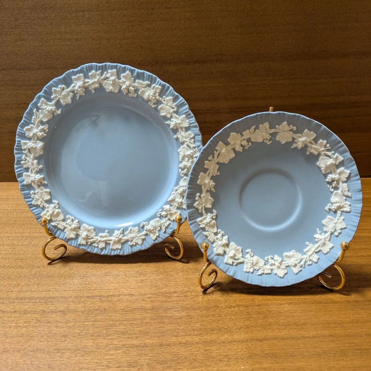 美品 ☆ ウェッジウッド エンボス クイーンズウェア クリーム シェル