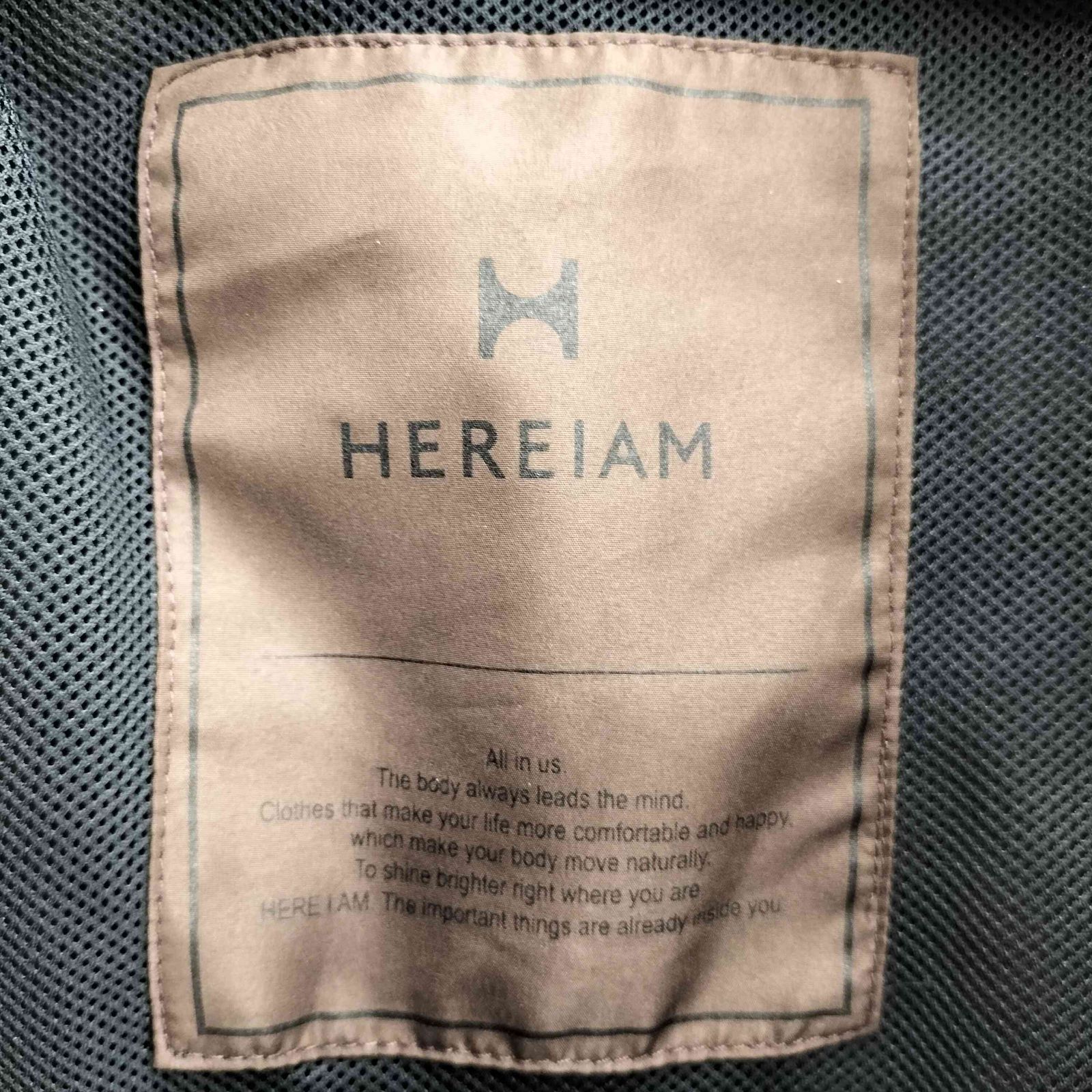 ヘレイアム HEREIAM 撥水グロッシーブルゾン レディース FREE - メルカリ