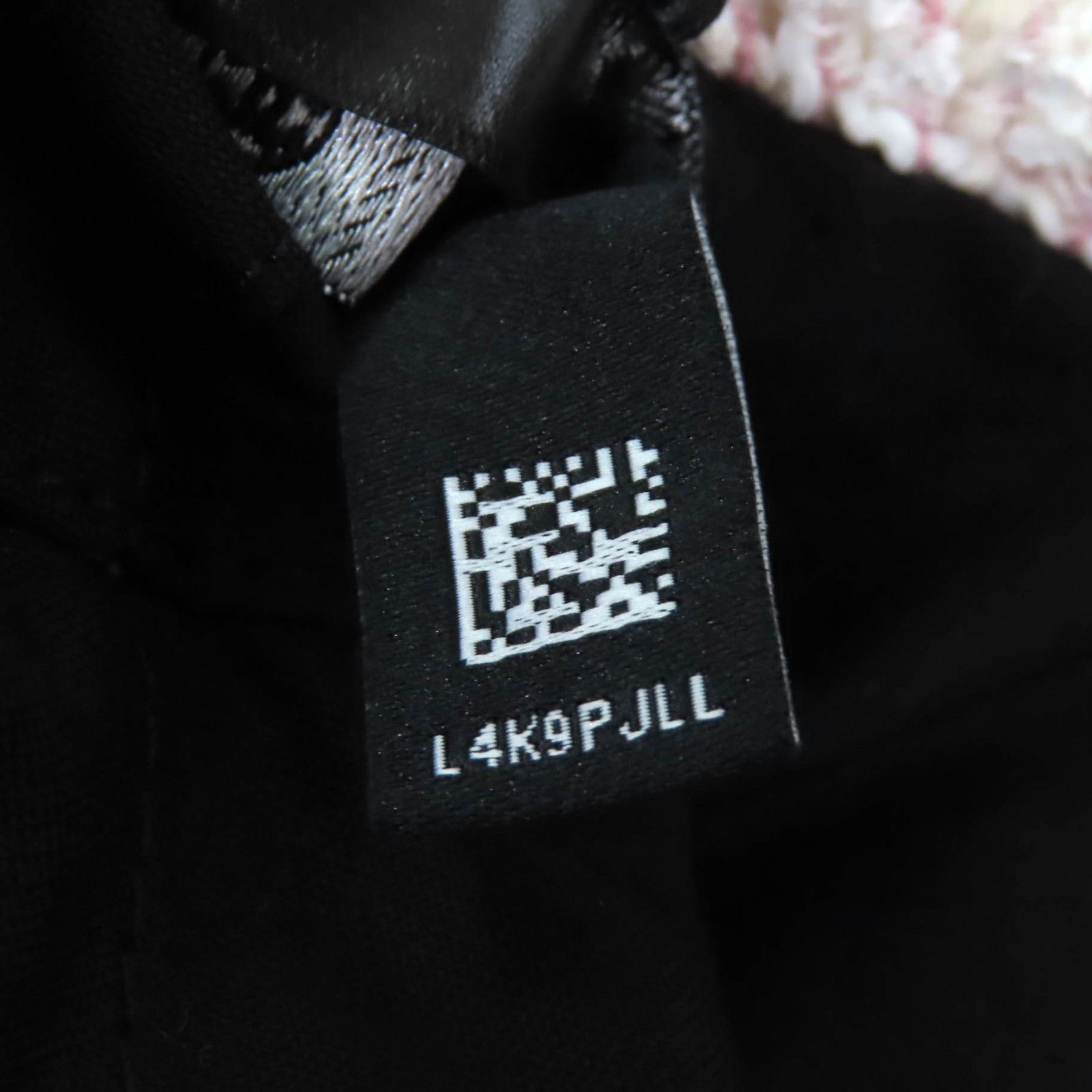 極美品☆CHANEL シャネル 2024年製 24P ココマーク金具付 ツイード