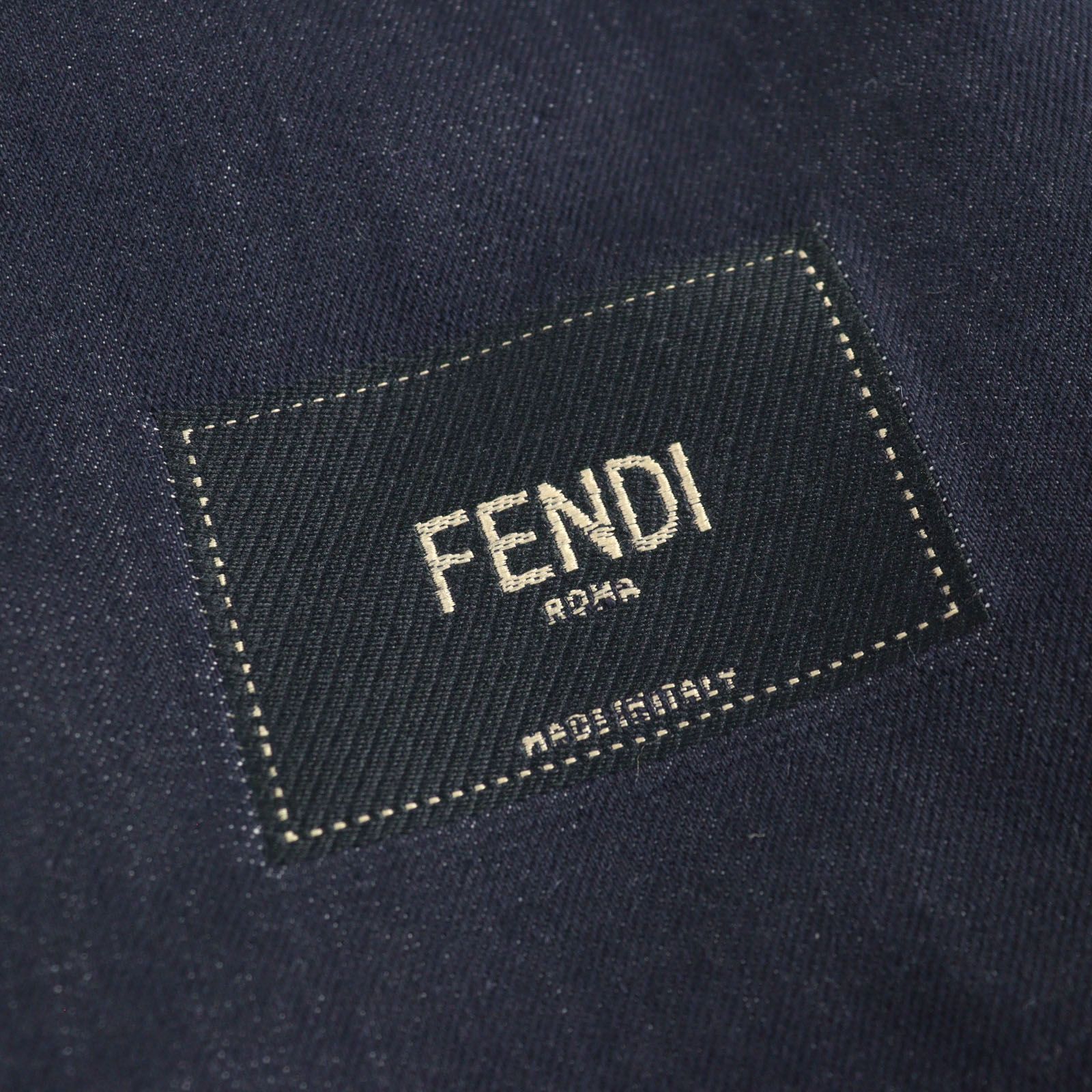 極美品○FENDI フェンディ 2021年製 FM0176 セレリア 羊革 コットン