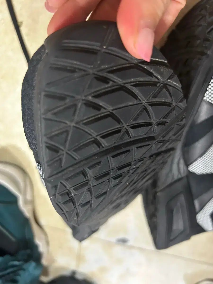 スパイダー ユニセックス プレ スニーカー 270