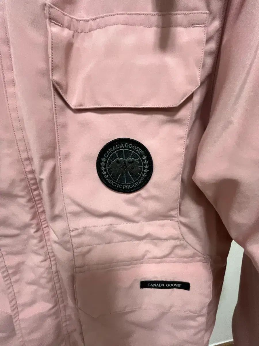 Canada Goose カナダグース キッズ ダウン ピンク 140