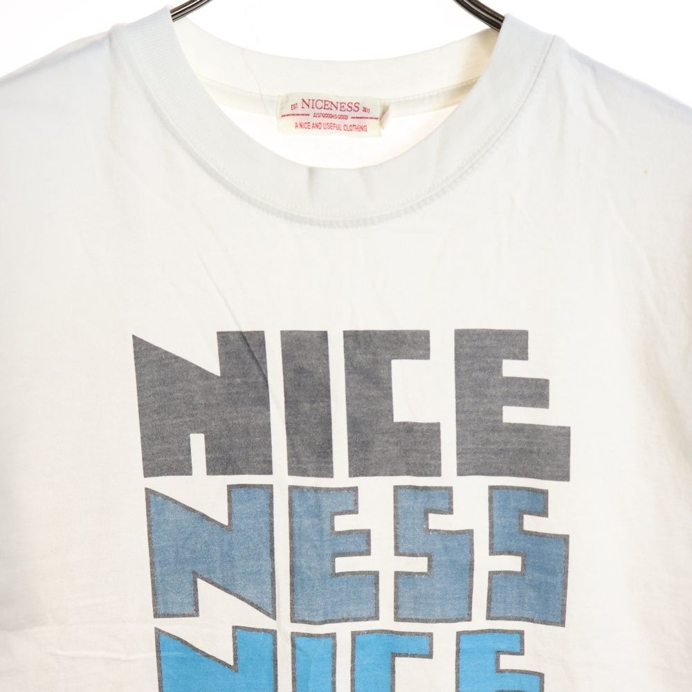NICENESS (ナイスネス) フロントロゴプリント クルーネック半袖Tシャツ