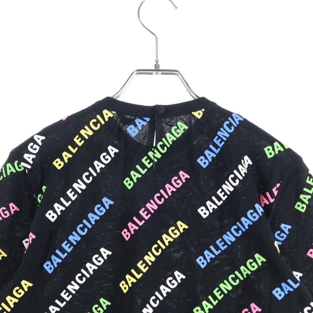 ブランドロゴ 総柄