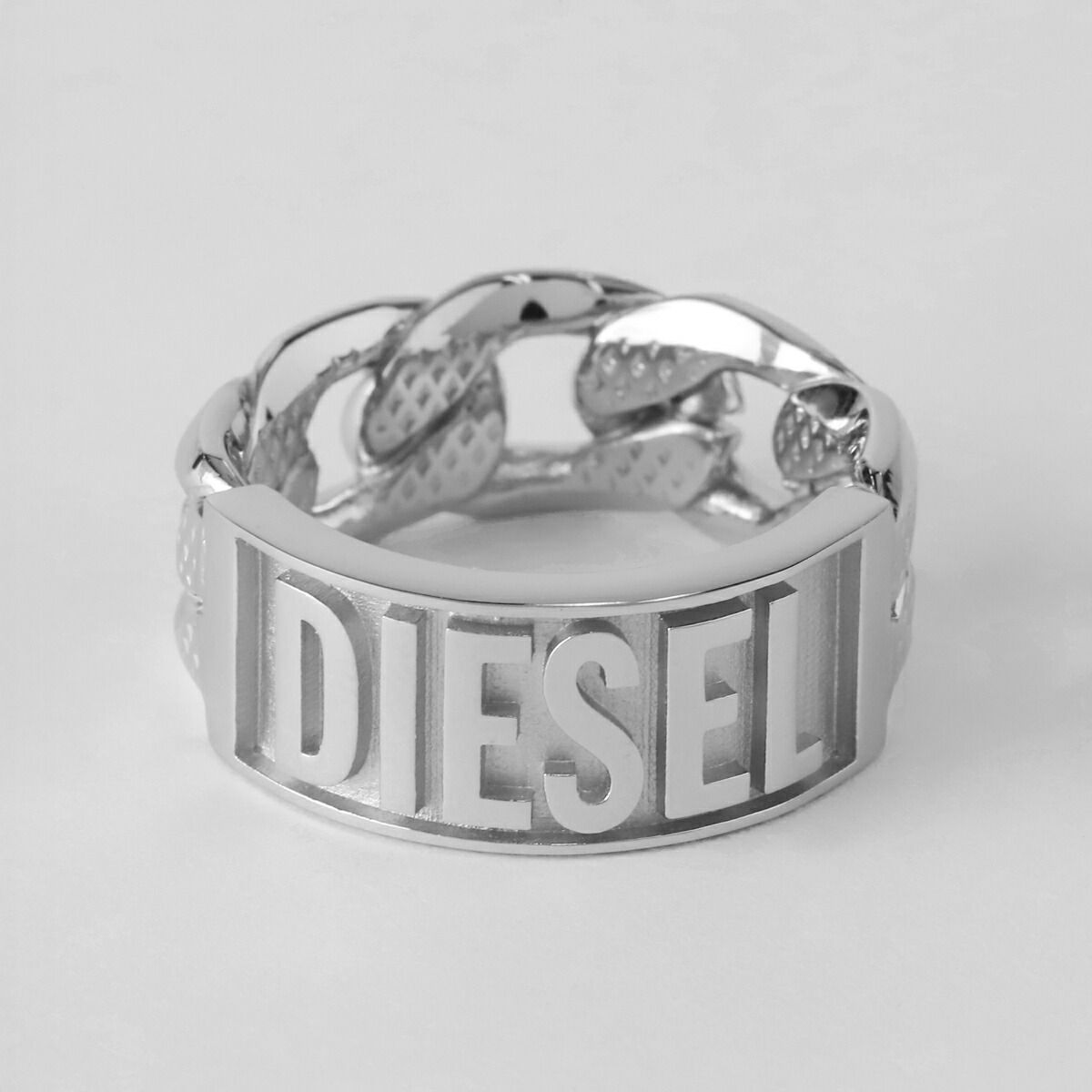 美品 DIESEL ディーゼル リング 10/21号/20mm シルバー 指輪 楽天市場】DIESEL ディーゼル リングシルバー 指輪 ロゴ＆スターメンズ