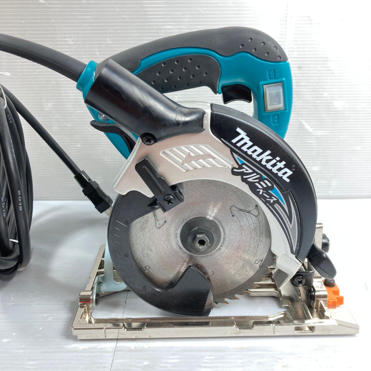 MAKITA マキタ 125 mm マルノコ コード式 本体のみ 5230 ブルー