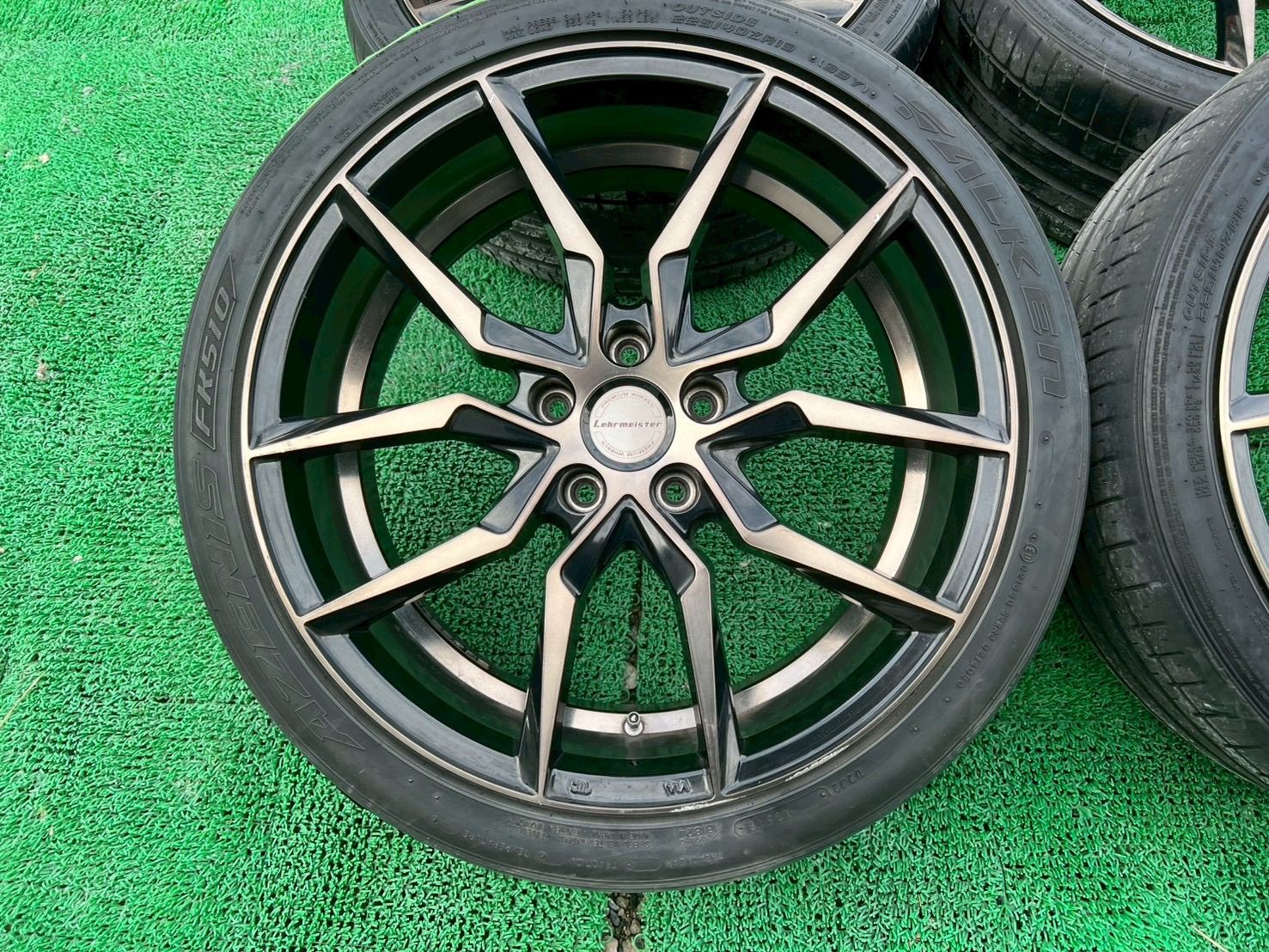 253 157 マイスター サブレディ タイヤホイール 19インチ 19 8 J 43 PCD 114 3 5 H バブ径約73 mm 225 40 R ファルケン AZENIS FK 510