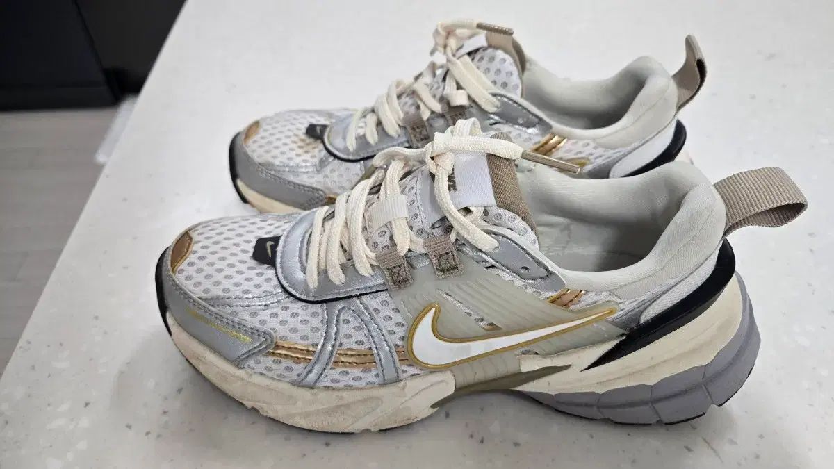  ホームページ V 2 K RUN 登山靴 トレッキングシューズ アウトドアシューズ