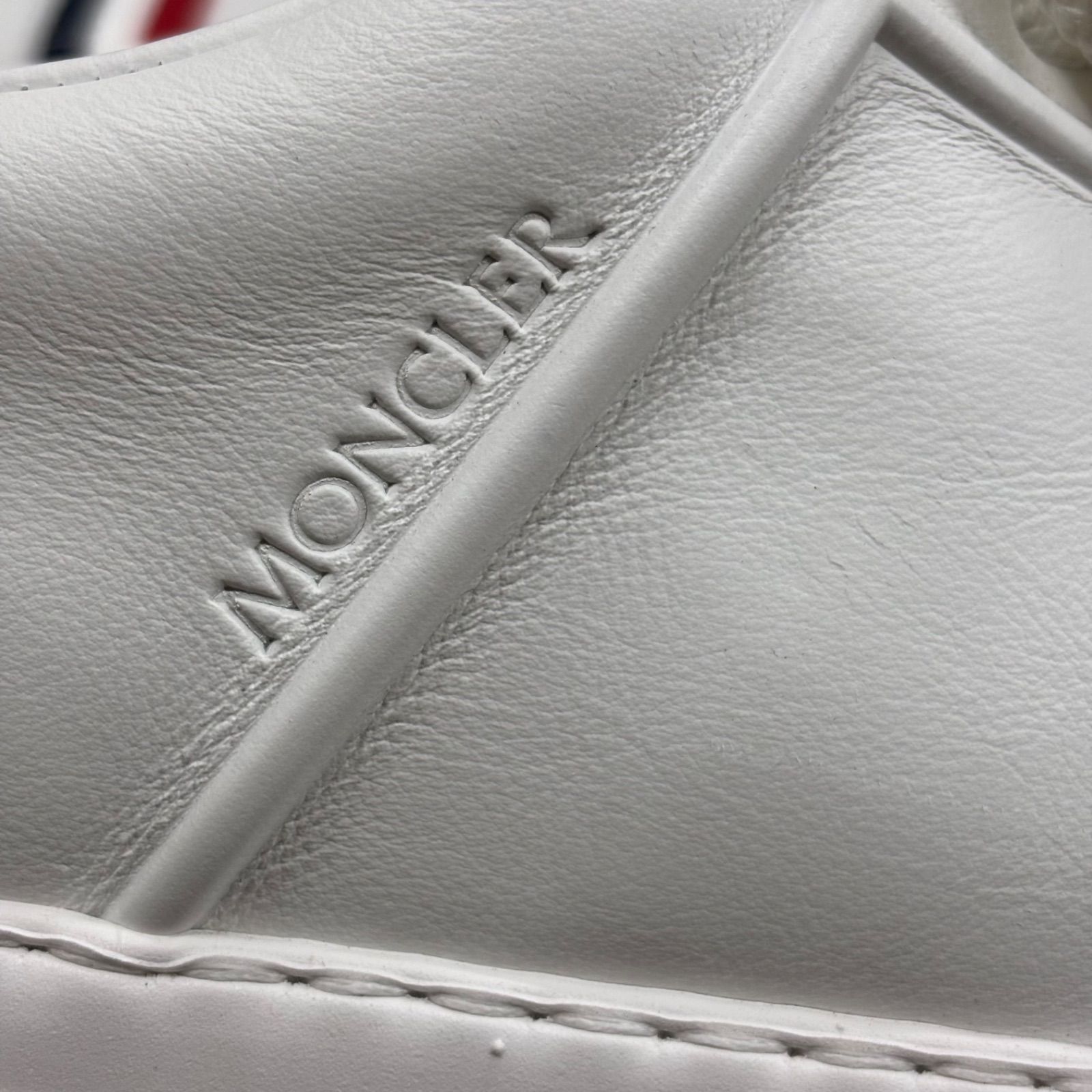 ◎ MONCLER モンクレール ホワイトレザースニーカー - メルカリ