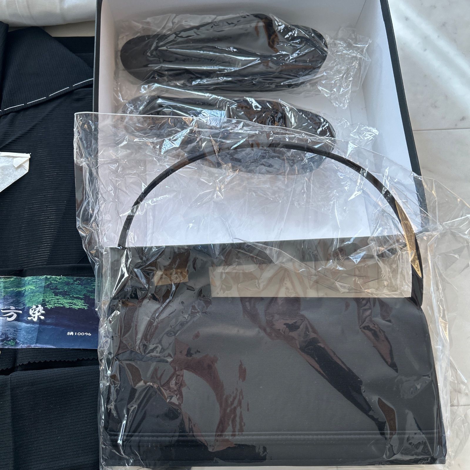  仕立て上がり 松咲 黒留袖 フルセット 夏冬 五つ紋 漢方染め 正絹 証紙あり 西陣織名古屋帯 帯揚げ 帯留め バッグ草履 長襦袢 喪服 着物