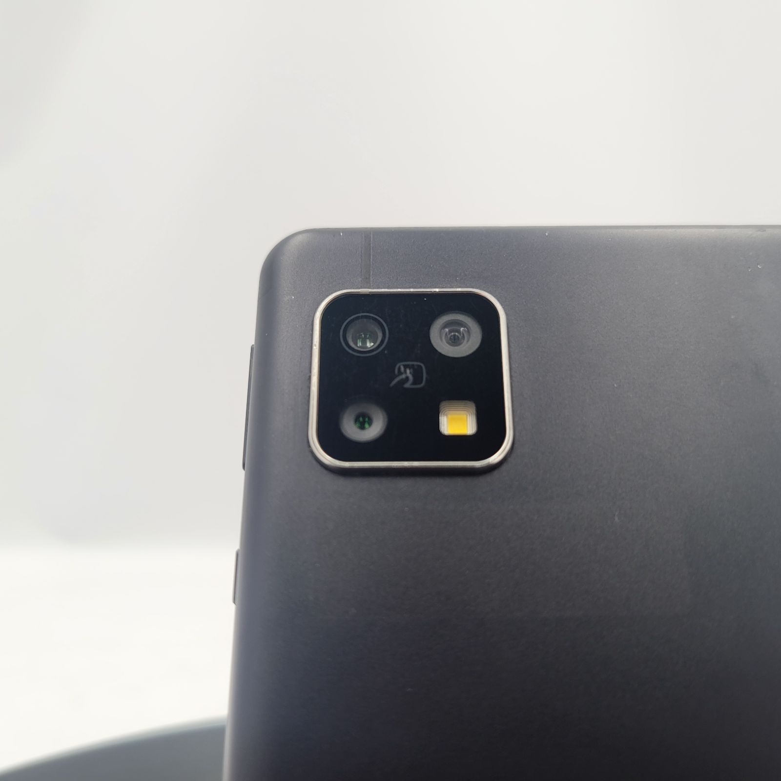 ☆一部動作確認済み☆SHARP AQUOS Sence4 docomo ブラック 利用制限