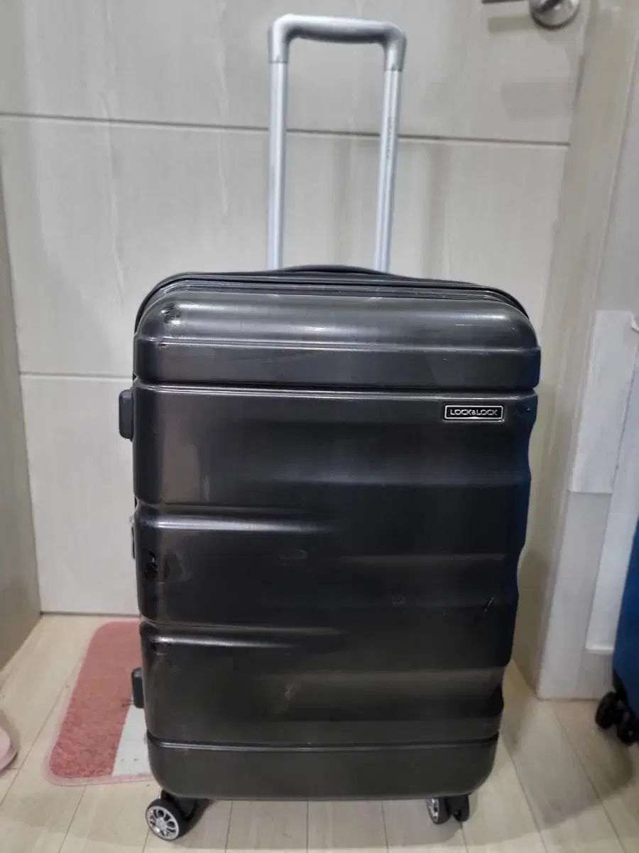 24インチ ロックアンドロック ハードウェア 旅行用キャリー