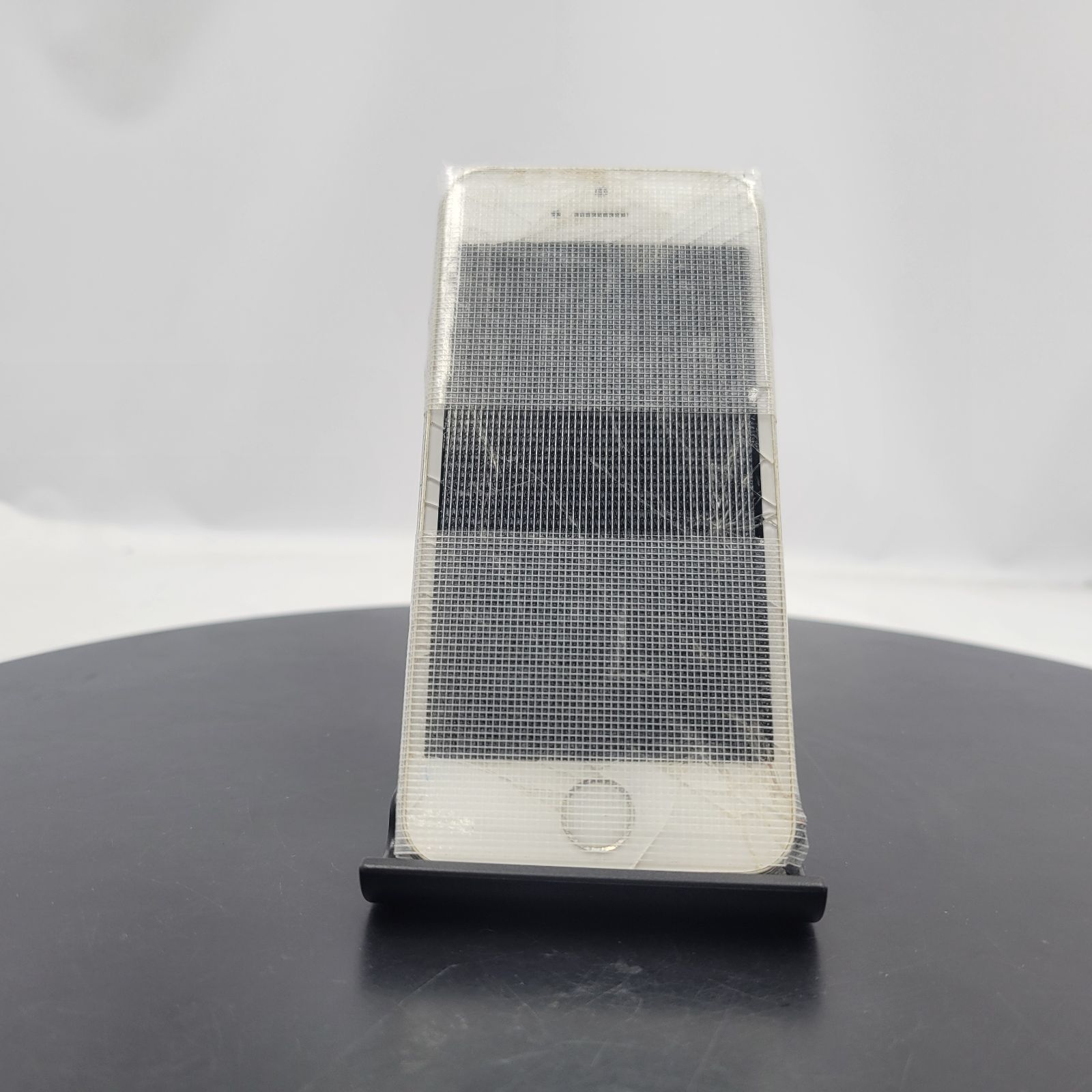 ☆起動不可/ジャンク☆Apple iPhone SE 32GB MP832J/A docomo シルバー