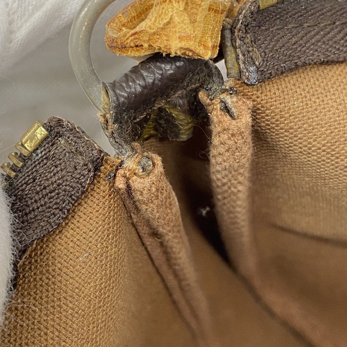 5pa1235】ルイヴィトン ポーチ モノグラム ポシェットアクセソワール