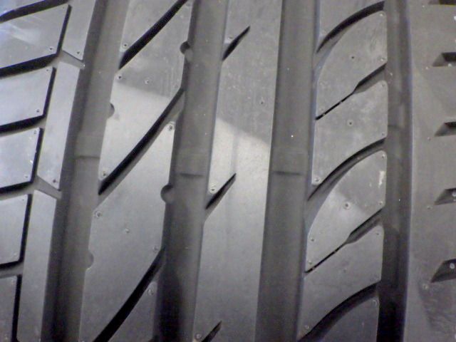 M 186 G 製造 SAILUN ATREZZO Z 5 R 245 35 19 2本