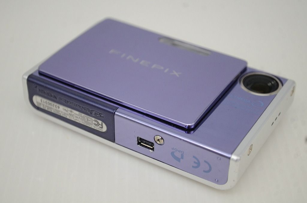 最新 FUJIFILM フジフィルム FinePix Z3 コンパクトデジタルカメラ