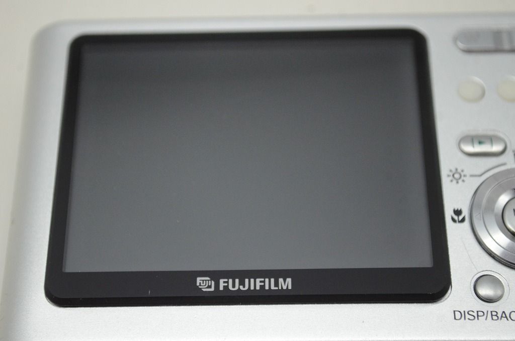 最新 FUJIFILM フジフィルム FinePix Z3 コンパクトデジタルカメラ