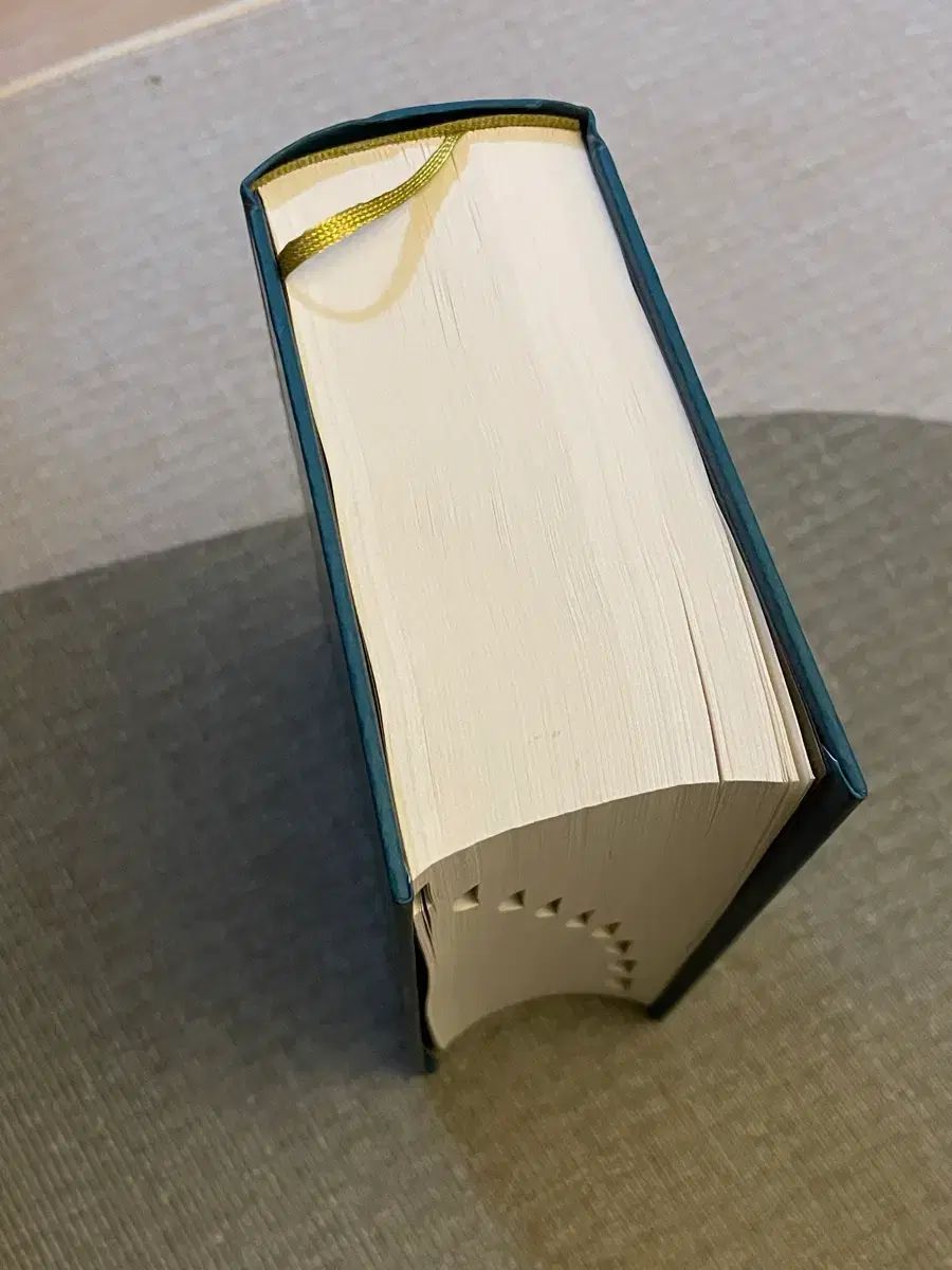 ディエッセンシャル ローズ 名前