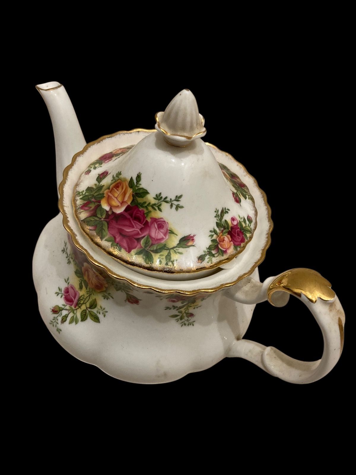  ロイヤルアルバート Royal Albert 英国製Ｌサイズ カントリー ローズ ポット England 廃版品 花柄 ゴージャス ティーポット アンティーク レトロ ヴィンテージ 時代物 古美術 骨董 N 25 L T 31 ティーポット コーヒー ティーカップ