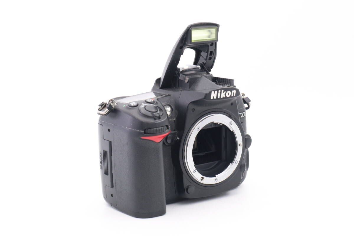 カメラ シャッター数 13,343回 Nikon D7000 ニコン デジタル一眼 ブラック (f11946)