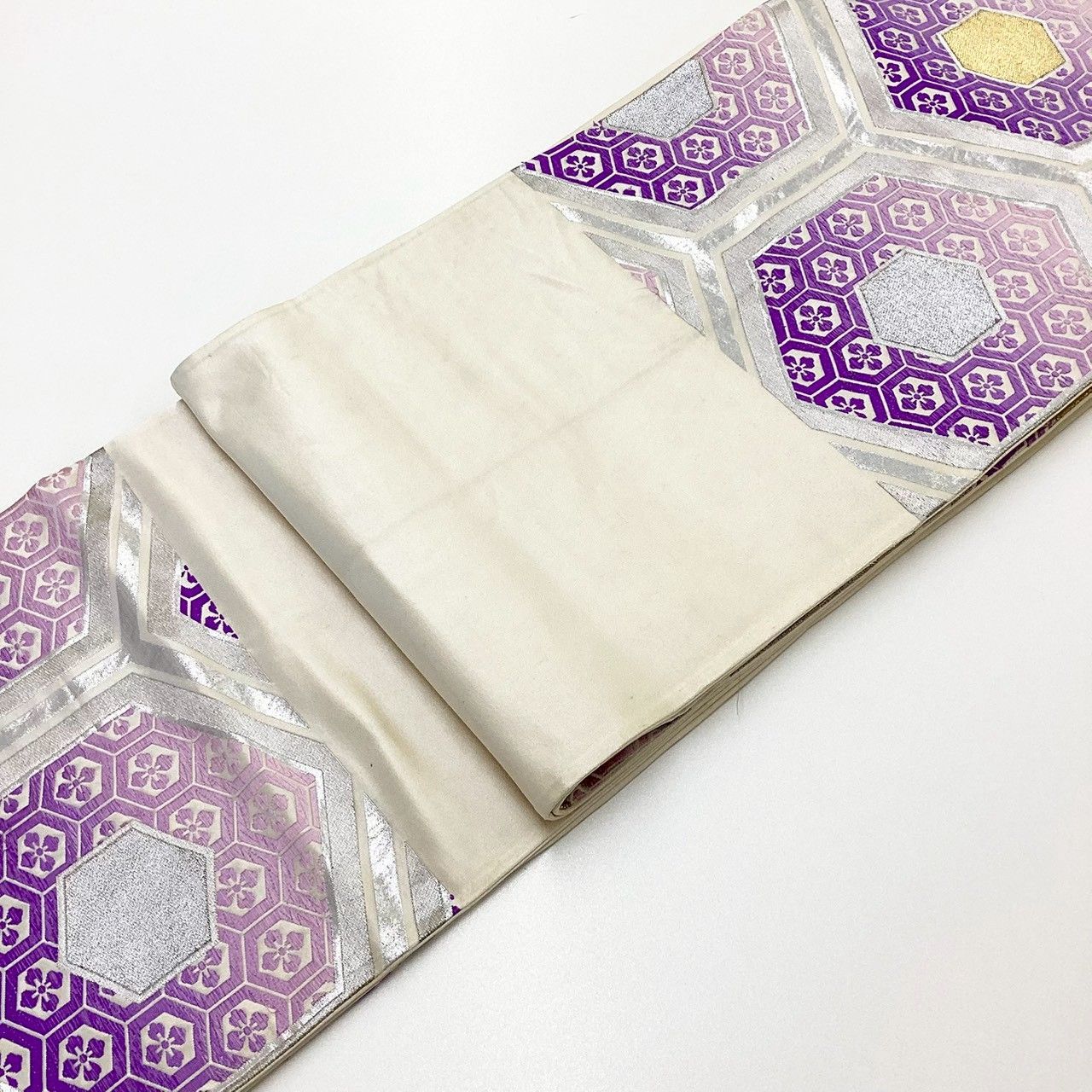 6198］袋帯 花菱亀甲文様 刺繍 金銀糸 六通 正絹 着物 フォーマル