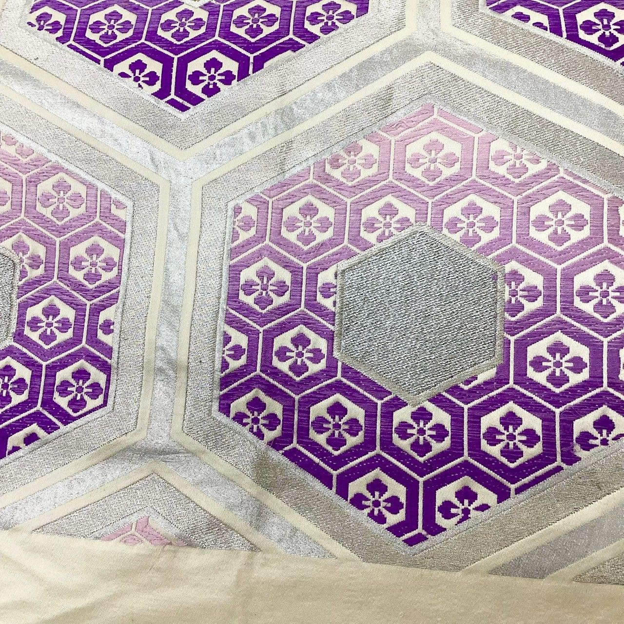 6198］袋帯 花菱亀甲文様 刺繍 金銀糸 六通 正絹 着物 フォーマル