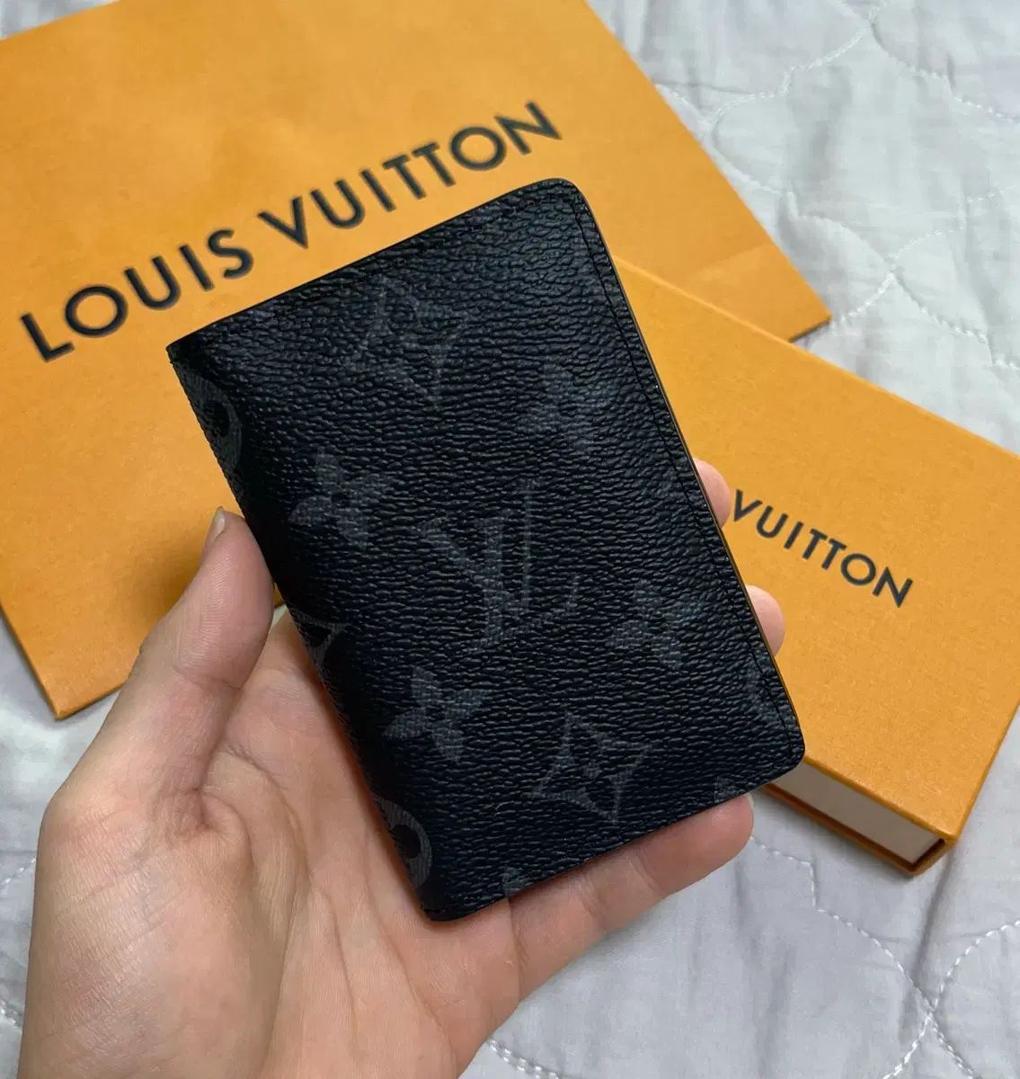 ルイヴィトン エクリプス オーガナイザー ブラック カードウォレット