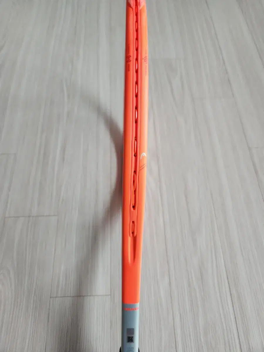テニス HEAD RADICAL MP テニスラケット (300g)