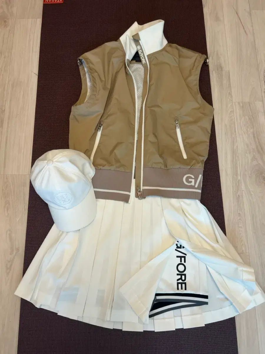 ジーフォア ゴルフウェア トップス スカート 帽子