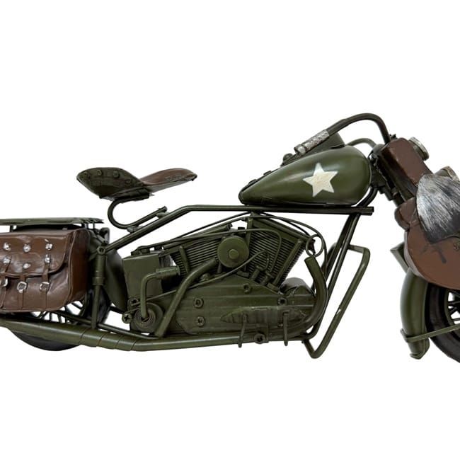 カーキグリーン