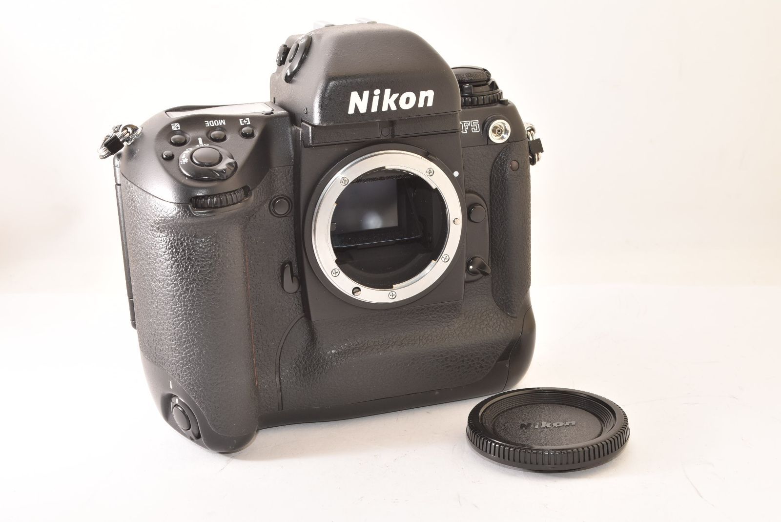 品 Nikon ニコン F 5 ボディ AF フィルム一眼レフカメラ