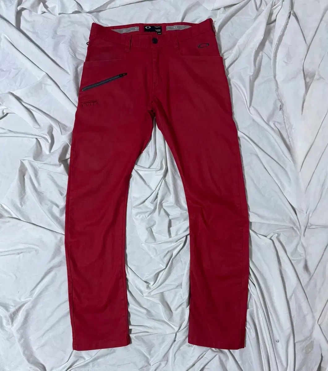 オークリー スカル 刺繍 ストレッチ パンツ