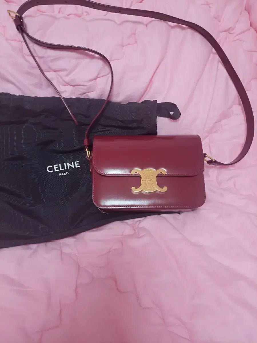 状態良し セリーヌ トリオンフ オペラ 틴 ブラックピンク リサ LISA 芸能人 バッグ クロス ショルダーバッグ