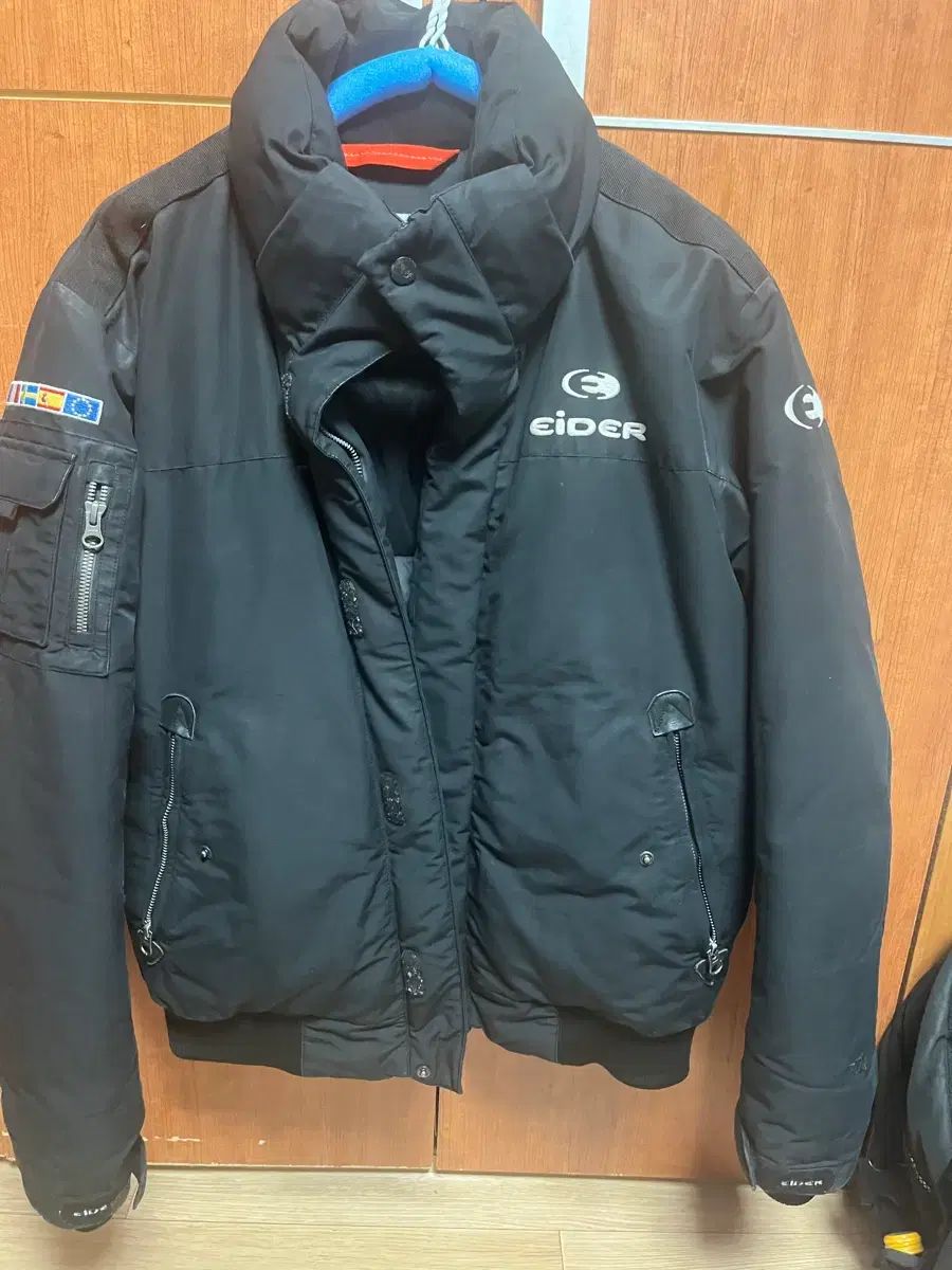 新デコトラのシュウ鷲DVD エキストラ記念品哀川翔爪楊枝入れ