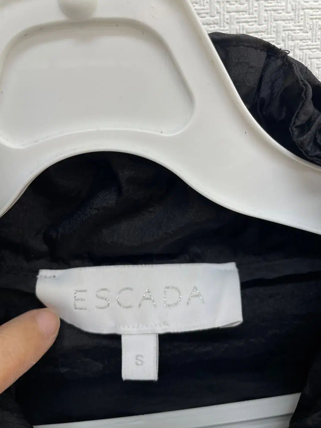 ESCADA エスカーダ 2025 レディース ウィンドブレーカー C-896