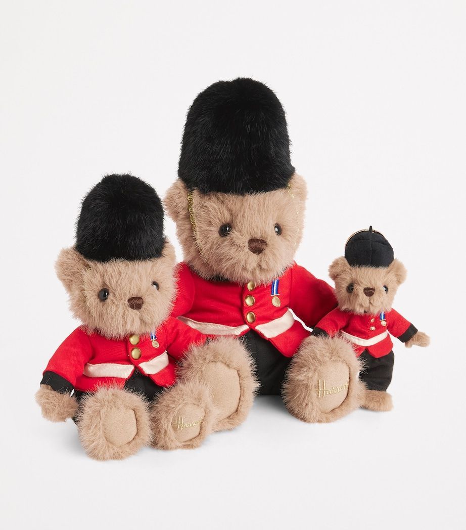 【Harrods】新品ハロッズ　ガードマン　バッキンガム宮殿　護衛兵　バッグチャーム　テディベア 　ぬいぐるみ　キーホルダー　日本未発売