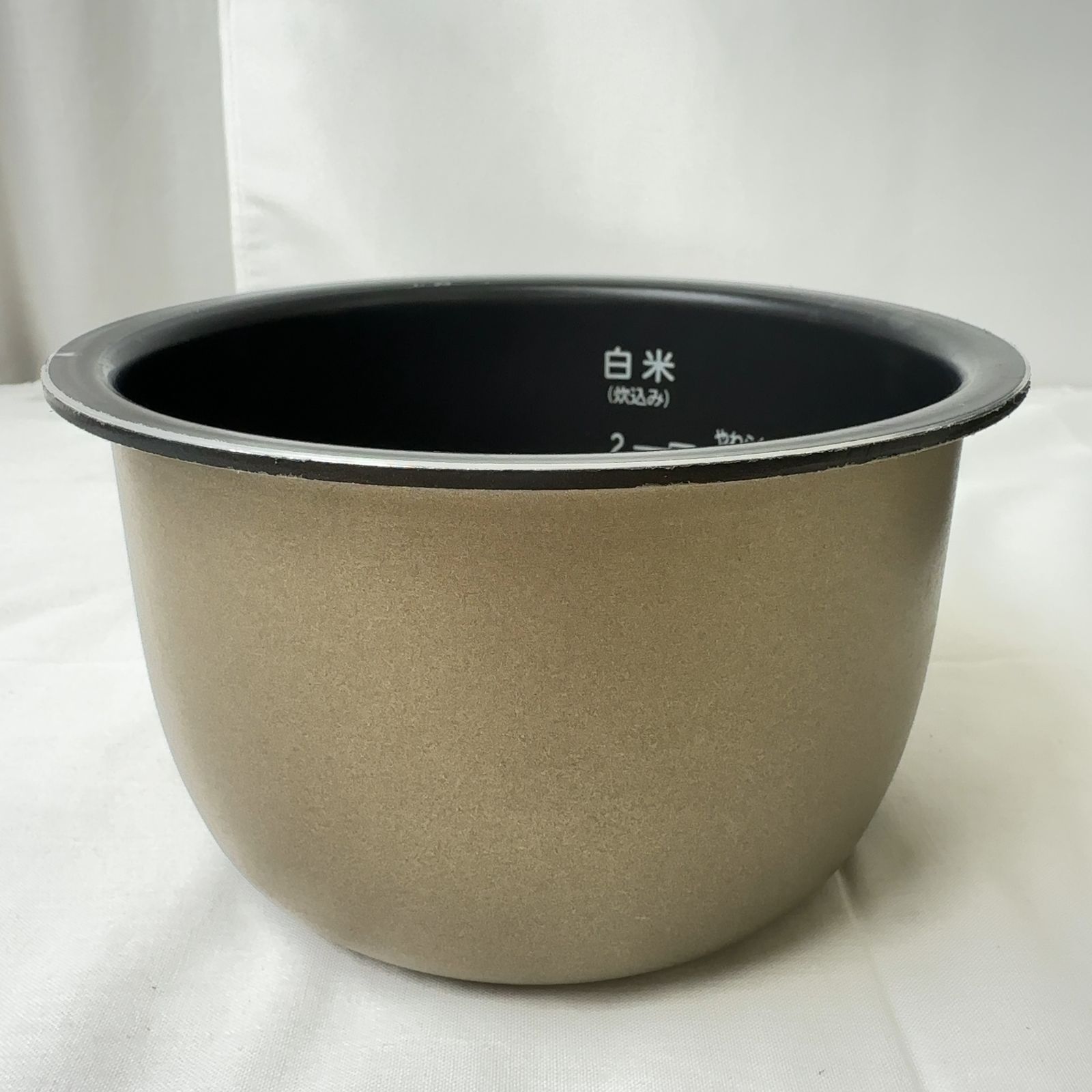 ブラウンゴールド