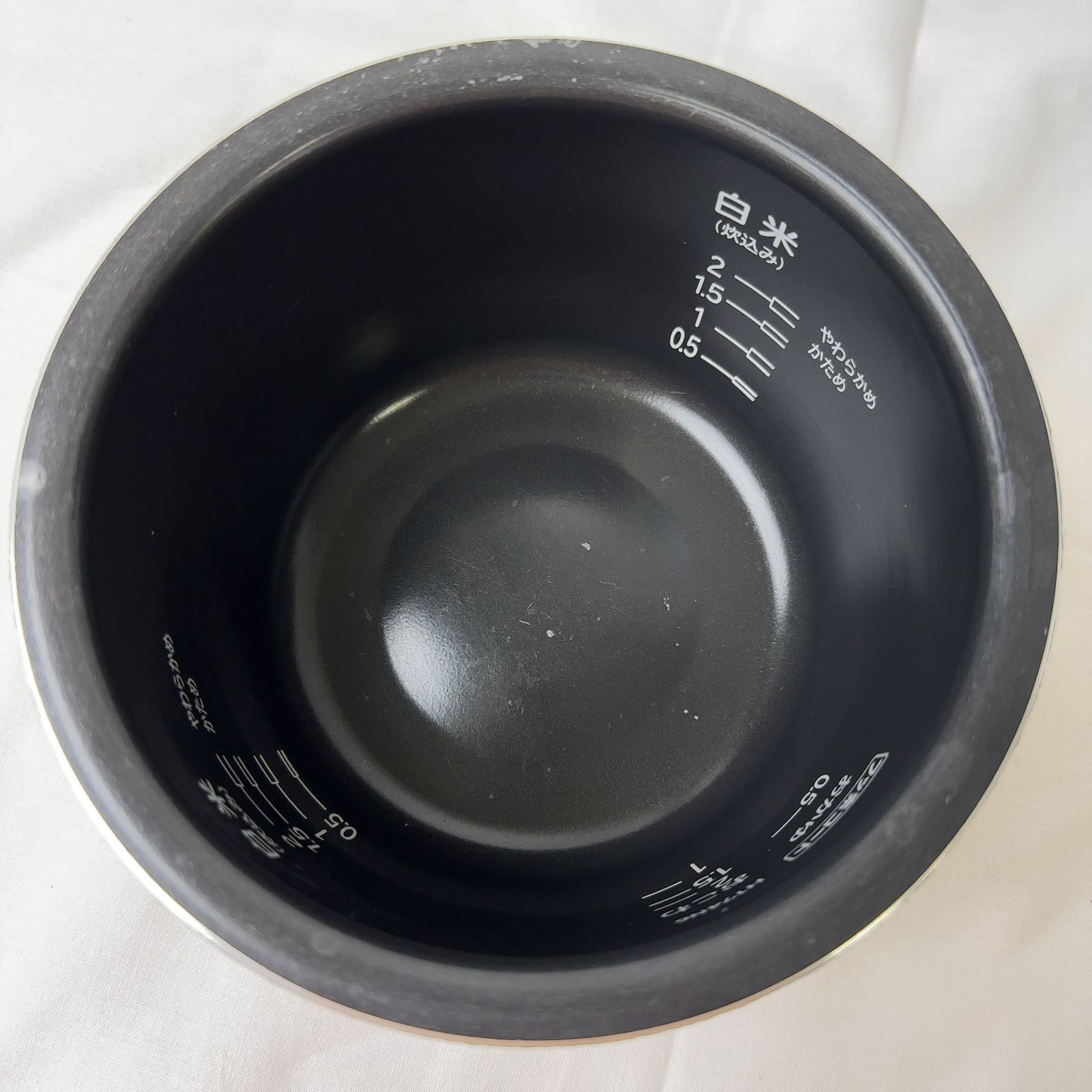 L ブラウンゴールド